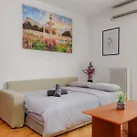 Apartament Old Town Bucureşti