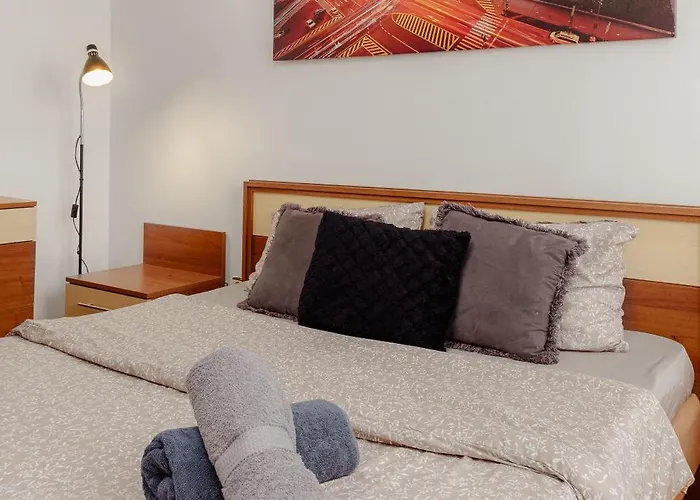 Old Town Бухарест